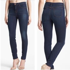 J Brand Maria Jeans in Veruca